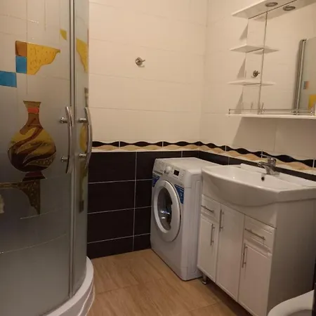дворівневі на площі ринок * Lviv