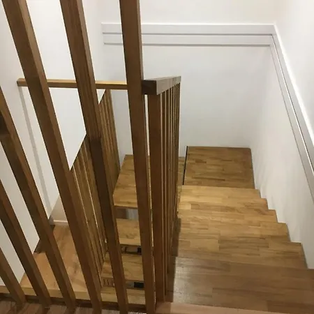 Daire дворівневі на площі ринок