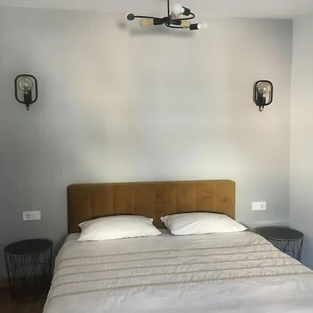 дворівневі на площі ринок شقة إلفيف