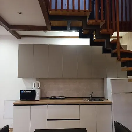 дворівневі на площі ринок