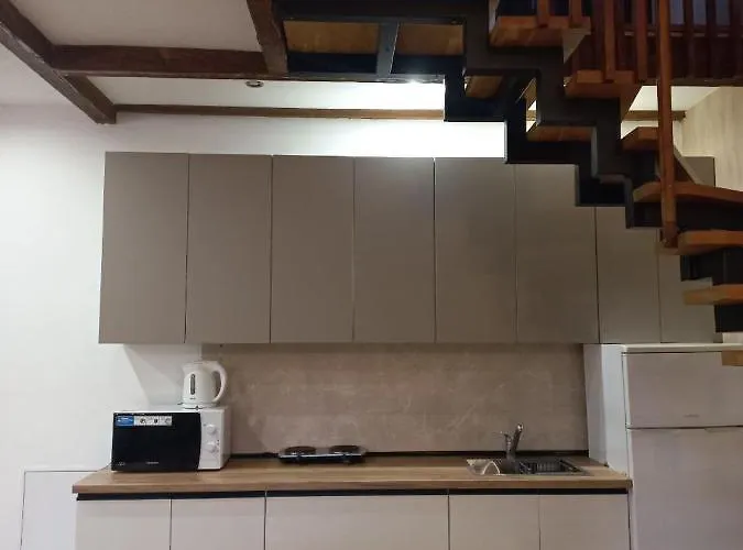 дворівневі на площі ринок